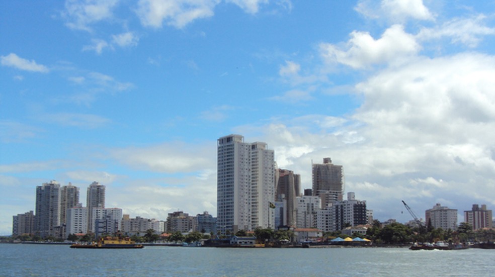 Operação da Receita Federal caça obras de construção civil irregulares